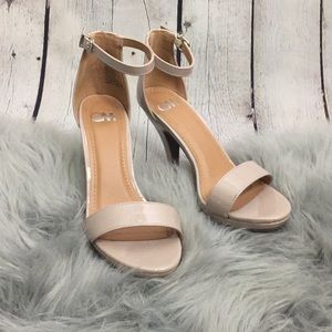 C&M | nude heels